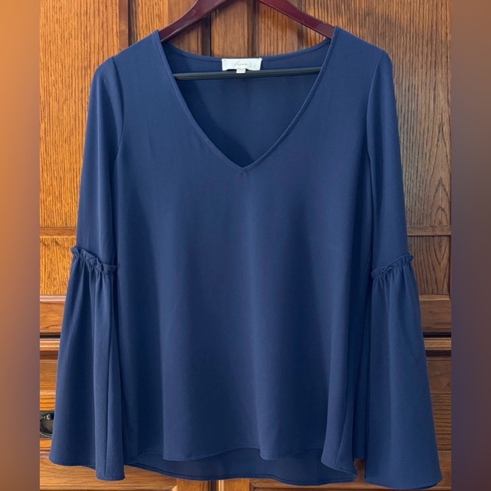 Evereve Braeve Marina V-Neck Blouse Flared Ruffle Bell Sleeves Textured Fabric